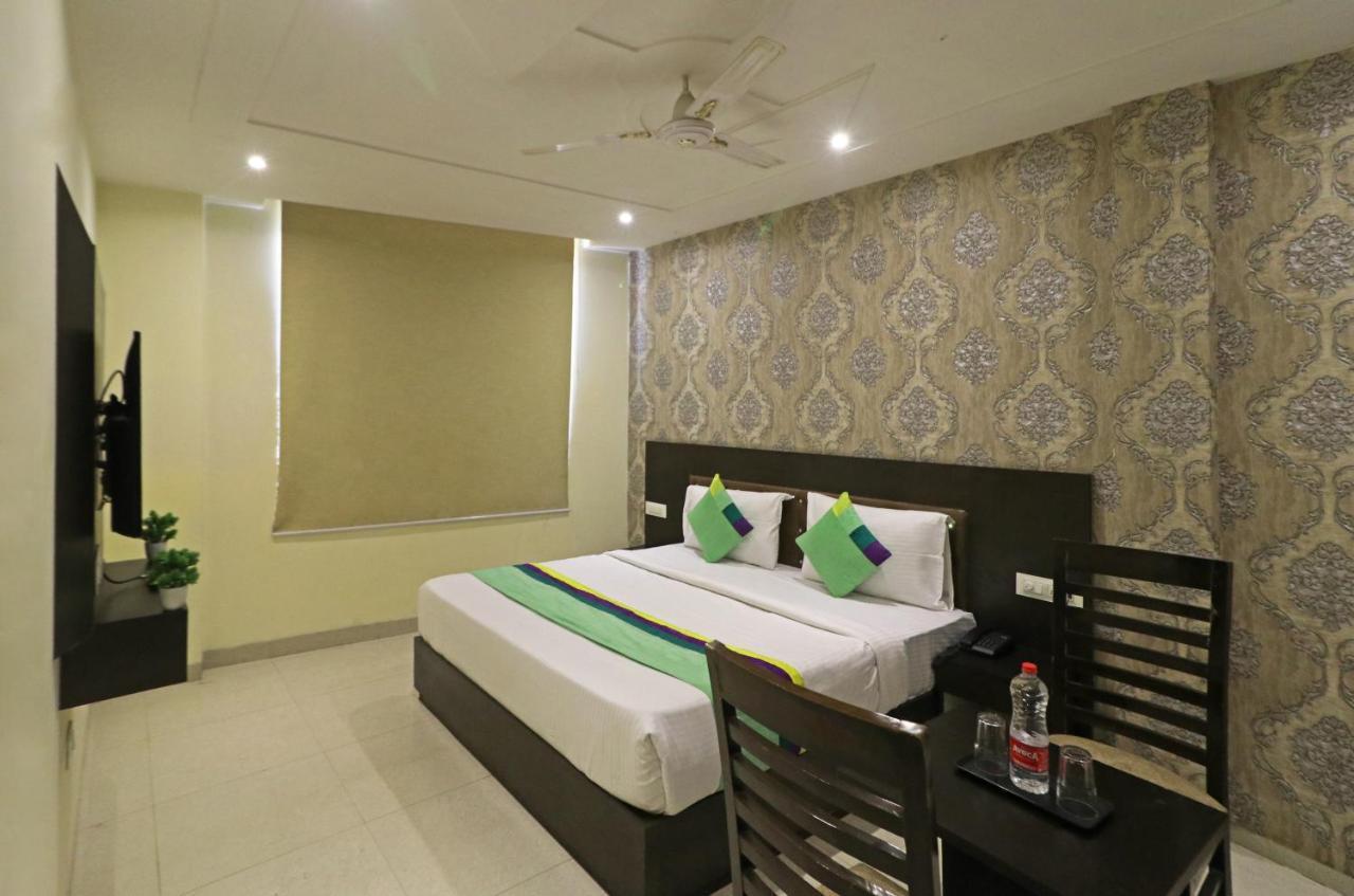 Hotel Paragon Suites New Delhi Luaran gambar
