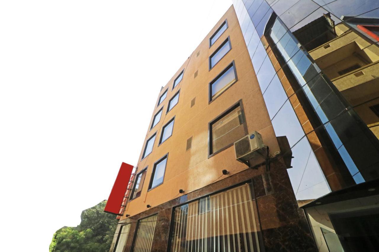 Hotel Paragon Suites New Delhi Luaran gambar