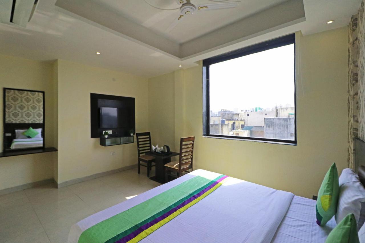 Hotel Paragon Suites New Delhi Luaran gambar