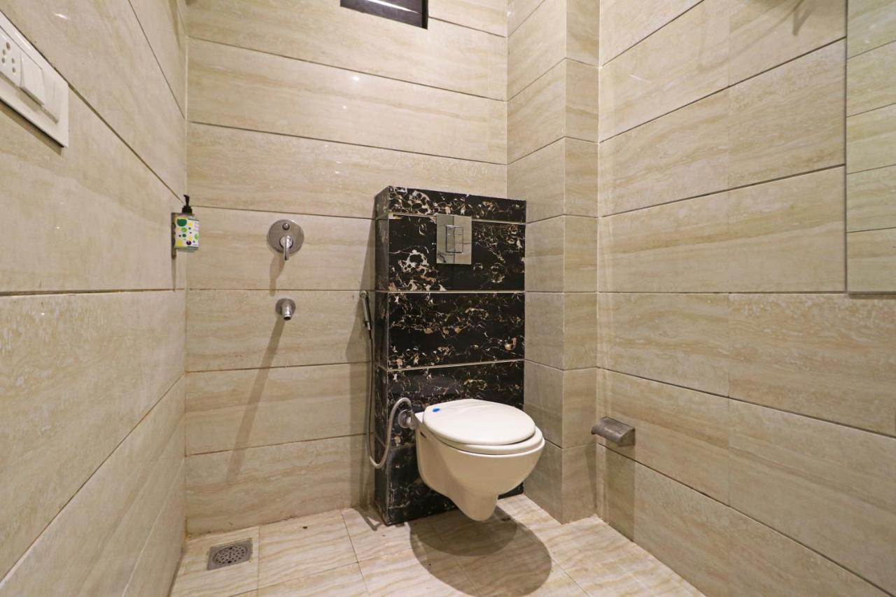 Hotel Paragon Suites New Delhi Luaran gambar