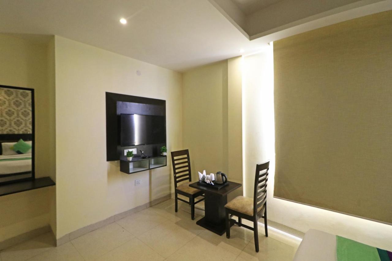 Hotel Paragon Suites New Delhi Luaran gambar
