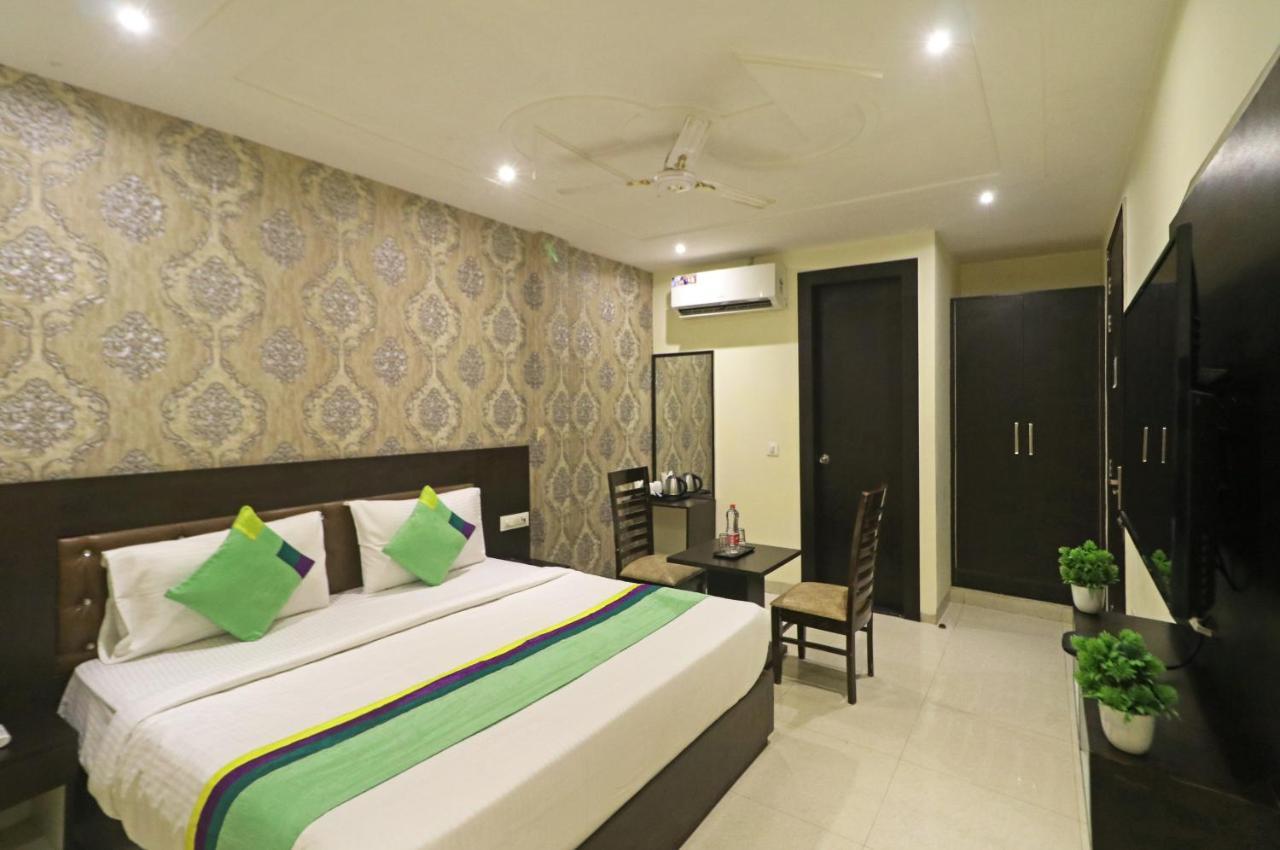 Hotel Paragon Suites New Delhi Luaran gambar